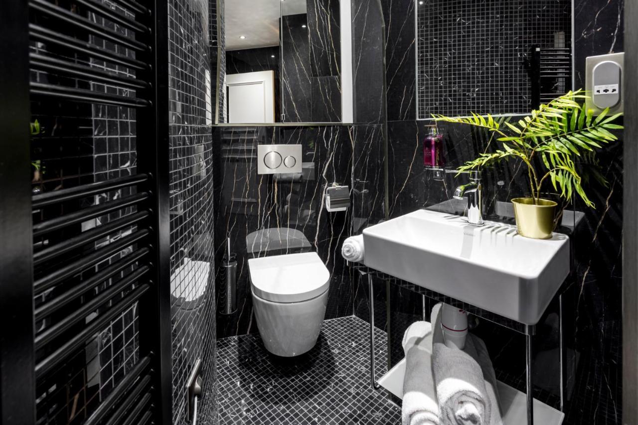 Luxury 3 Bedroom 2 Bathroom Apartment - Louvre - With Ac Париж Екстериор снимка